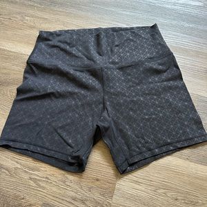 Lululemon Membership Align Shorts 6” Size 12